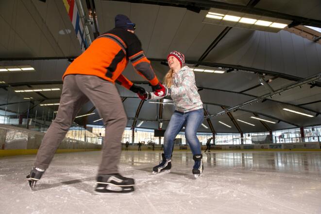 Max Aicher Arena: Schlittschuhlaufen