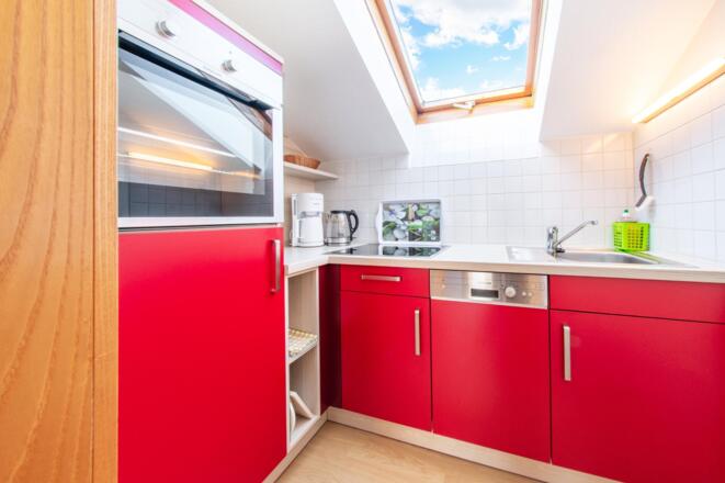 Küche ! Kühlschrank, Backofen, Spülmaschine !