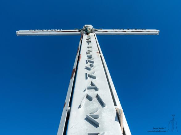 Großes Gipfelkreuz am Streicher.