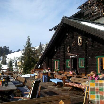 Hecherhütte im Winter