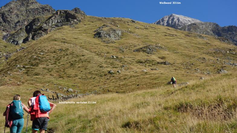 Rückblick: Schäferhütte 2116m, verfallen
