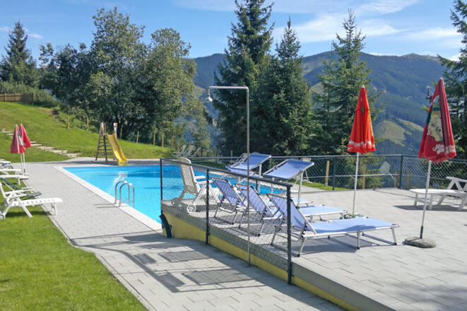 Pool bei der Hecherhütte