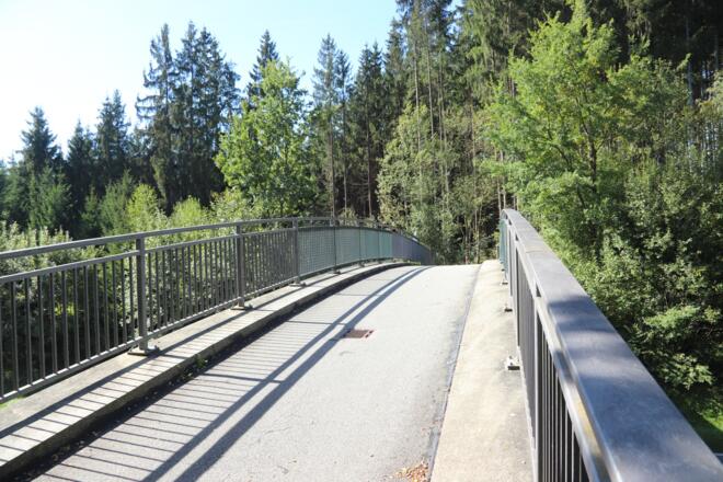 Bruecke über Umgehungsstraße bei Dieselstraße