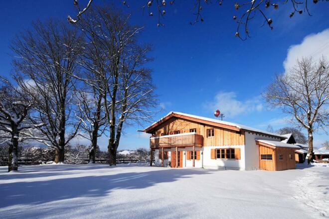 LMia Winter