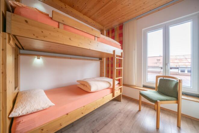 Zweibettzimmer mit eigener DU/WC