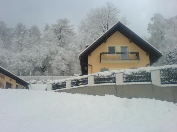 Haus im Winter 3