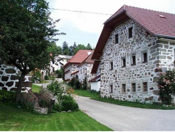 Neumarkt_Bloßsteinhöfe Stiftung