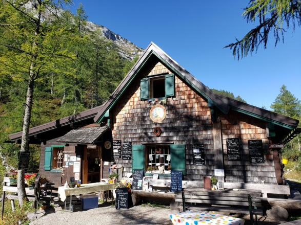 die Rinnerhütte im Toten Gebirge