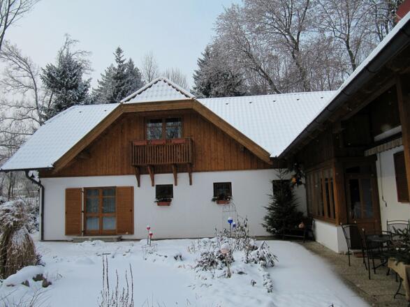 Hausansicht Winter