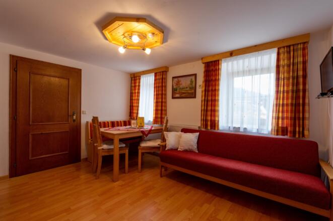 Gästezimmer-02_11.07.2021