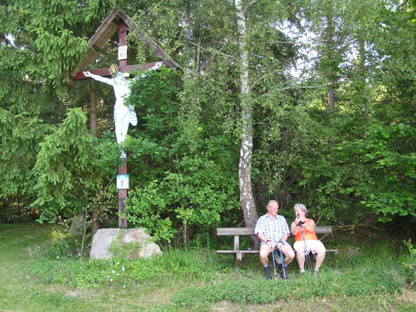 Steinbloss-Mauer-Weg