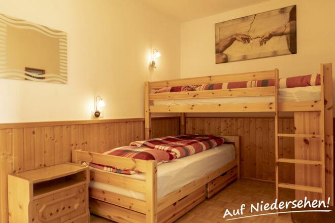 Schlaffzimmer_hinter