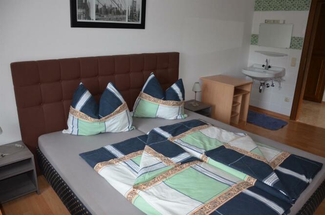 Schlafzimmer 3