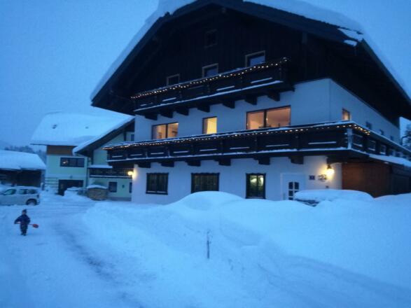 Vorm Haus - Sicht zum Hintersee