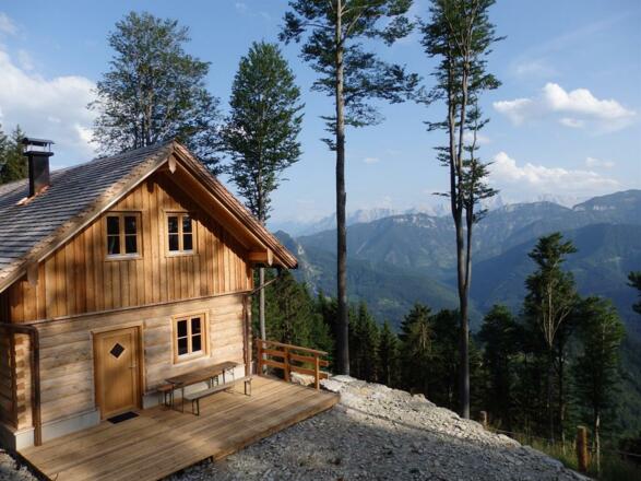 Blick von der eigenen Alm am Hochsalm ins Tal