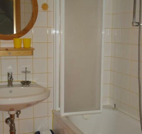 Dusche 1. Stock