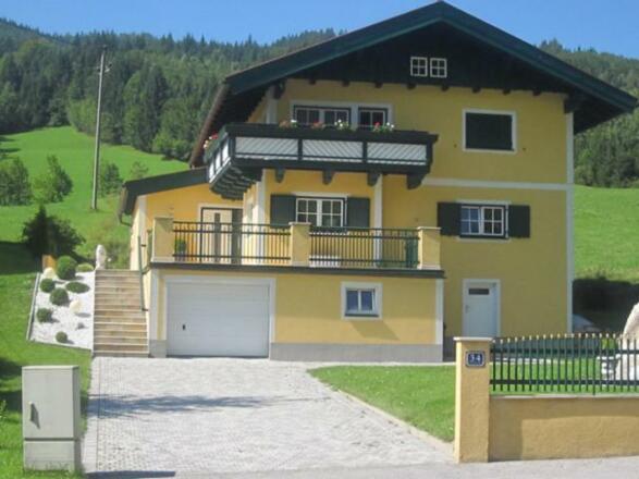 appartement_bergblick_2_modern_living08_faistenau