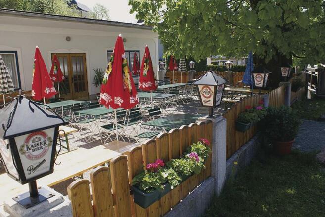 Dorfwirt Gastgarten