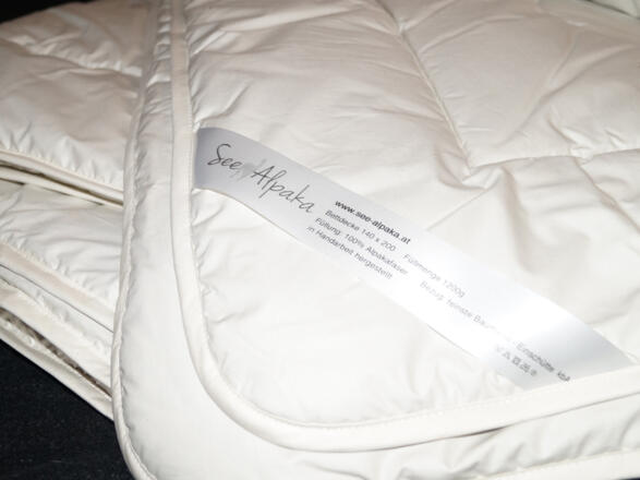 Alpaka_grasen_Reinhold_Schiemer