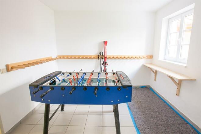 Haus im Sommer von Vorne