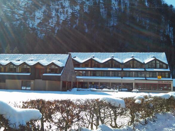 JUFA Hotel Almtal im Winter