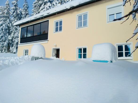 Haus im Winter