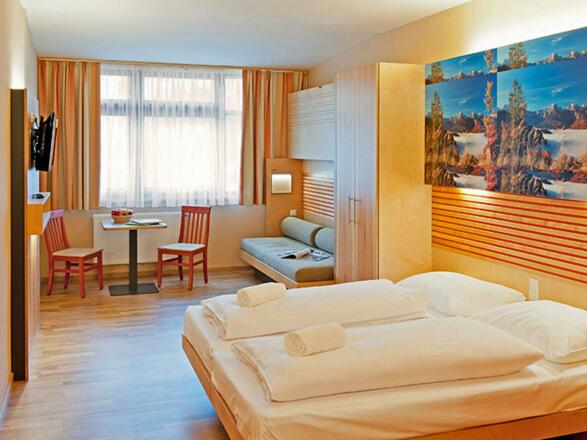 badezimmer-jufa-hotel-almtal-dusche