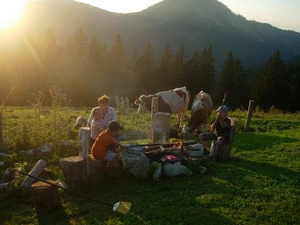 Lagerfeuer auf der Alm