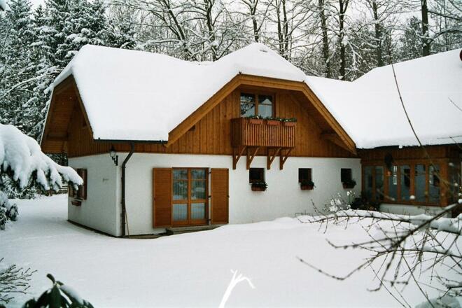 Hausansicht Winter