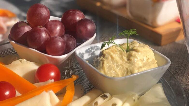 Frühstück im Eishittl Plomberg