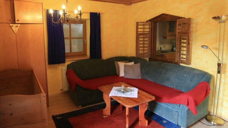 Zimmer mit Seeblick im Sommer