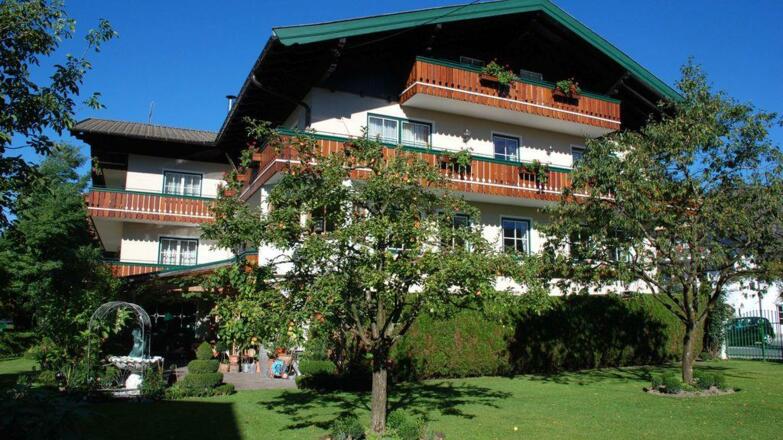 Aussenansicht im Sommer