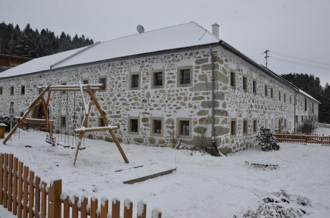 Steinbloss-Mauer-Weg