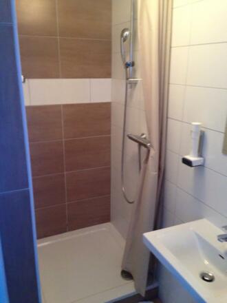 Dusche im DZ