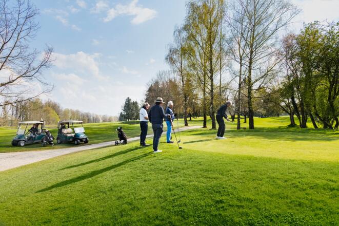 Auf der 11 geht's idealerweise am Wasser entlang - aber nicht hinein ;-)