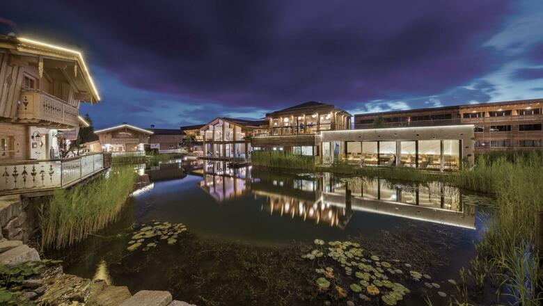 INNs HOLZ Chaletdorf | im Sommer mit INNs HOLZ See