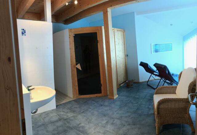 Wellnessbereich mit Sauna