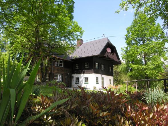 Unser Haus im Frühling
