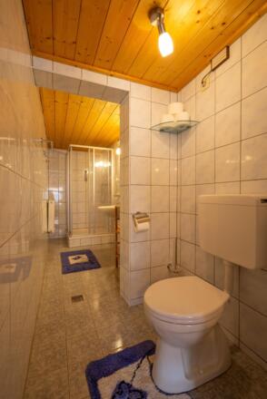 Gästezimmer-09_11.07.2021