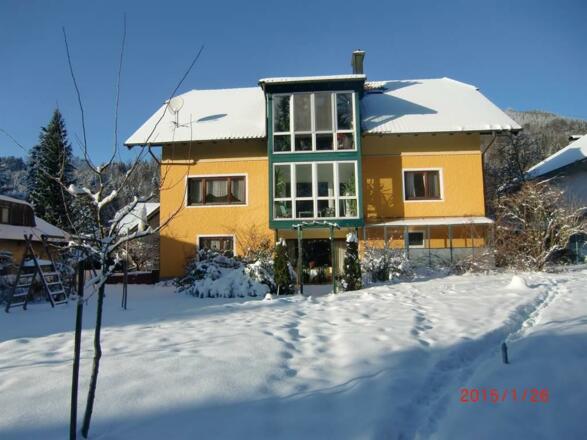 Winter Blick zum Haus