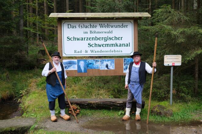 UebersichtstafelSchrollenbachSchwarzenbergischerSchwemmkanal_FerienregionBoehmerwaldGingras.JPG