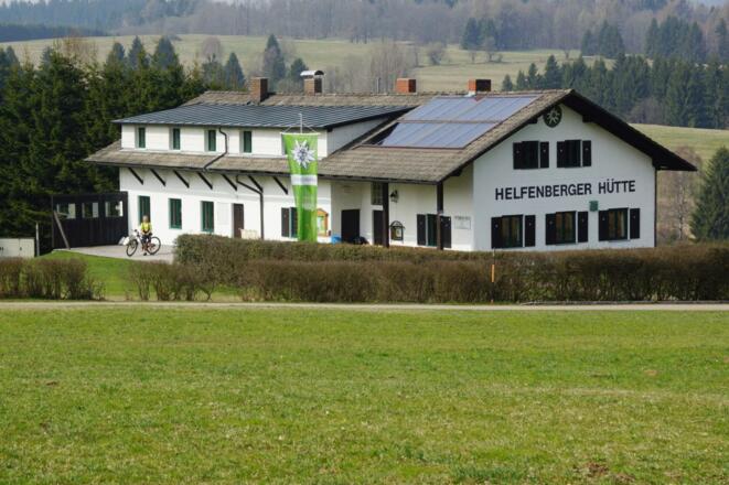 Helfenberger_Huette_01