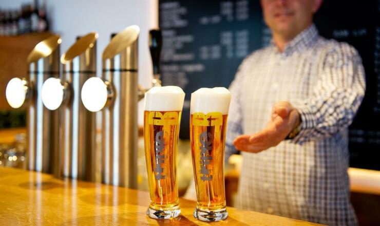 Bar_MLPICS_129