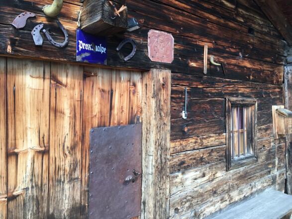 Die Proxenalm - eine urige Alm die wohl viele Geschichten erzählen könnte.