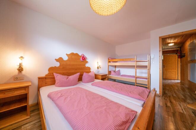 Schlafzimmer BBH 2 unten