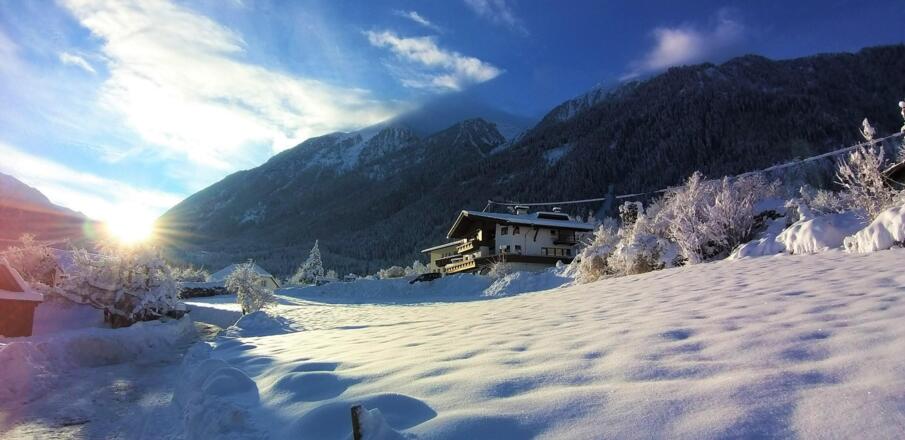 Haus im Winter s