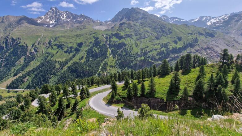 Kaunertaler Gletscherstrasse, vor der Talstaion Ochsenalm