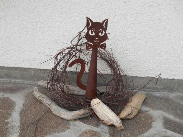 `Wachhund` vor dem Haus