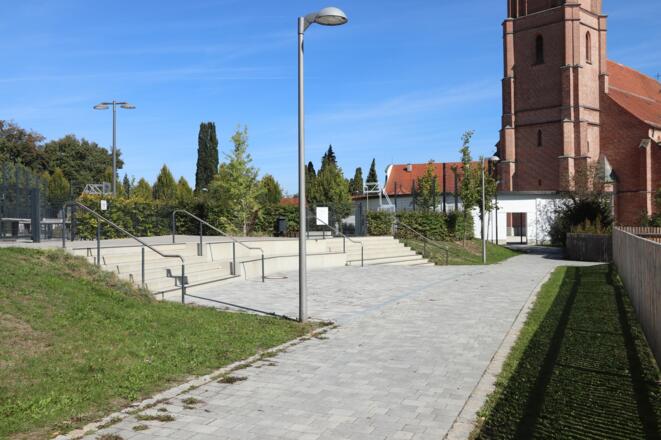Weg vom Jugendzentrum zur Mittelschul