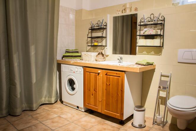 Badezimmer Wohnung Untergeschoß